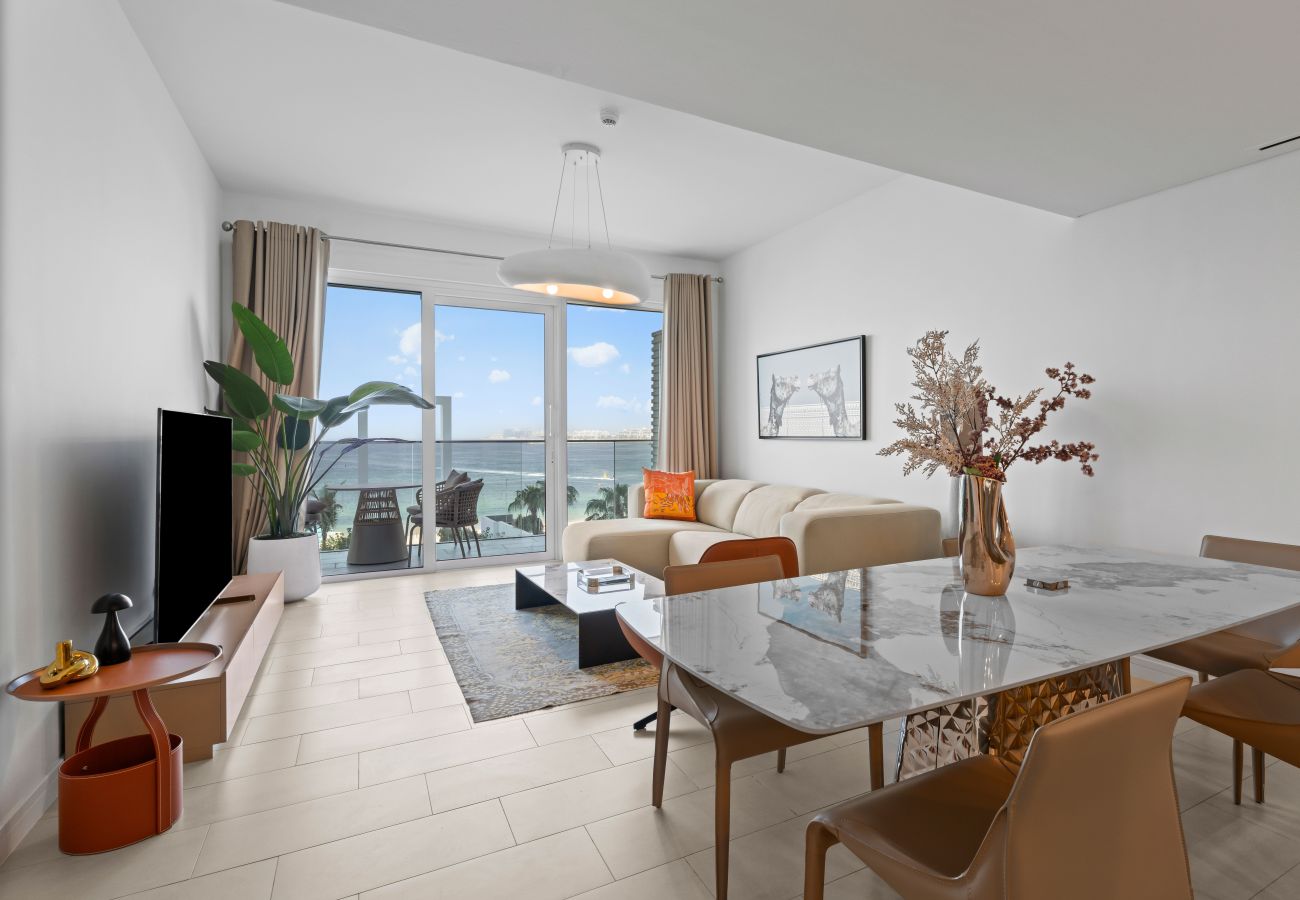 Apartment in Dubai - Marina Breeze 2BR Escape in Cayan