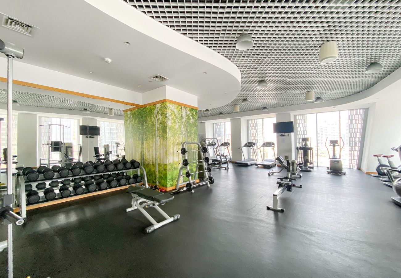 Apartment in Dubai - Marina Breeze 2BR Escape in Cayan