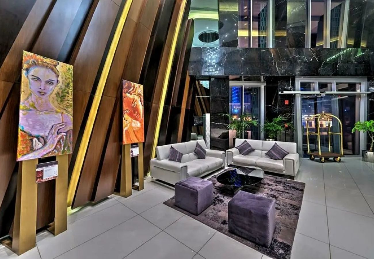 Apartment in Dubai - Marina Breeze 2BR Escape in Cayan