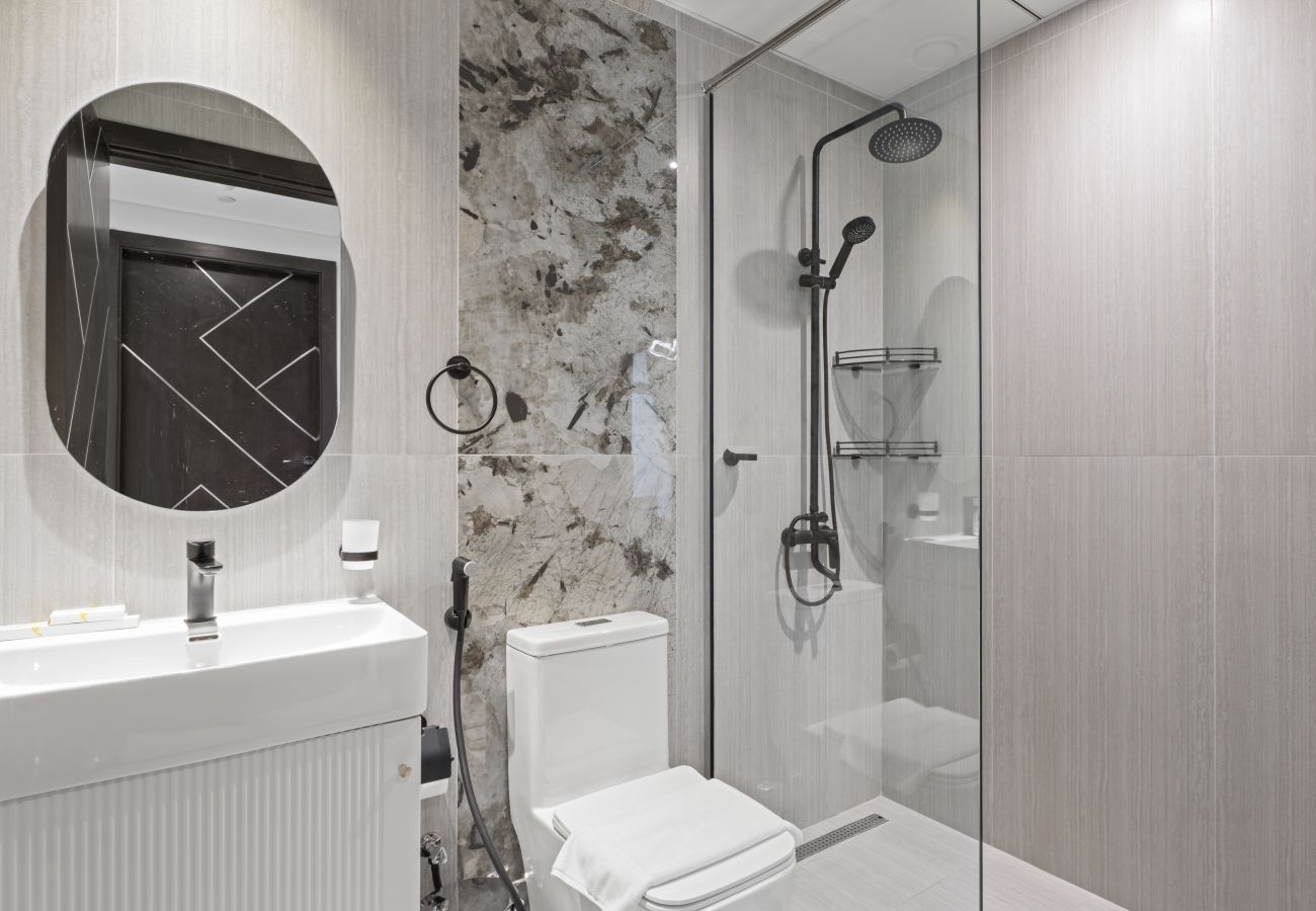 Apartment in Dubai - Opalz Elite 2BR Suite with Mini Pool