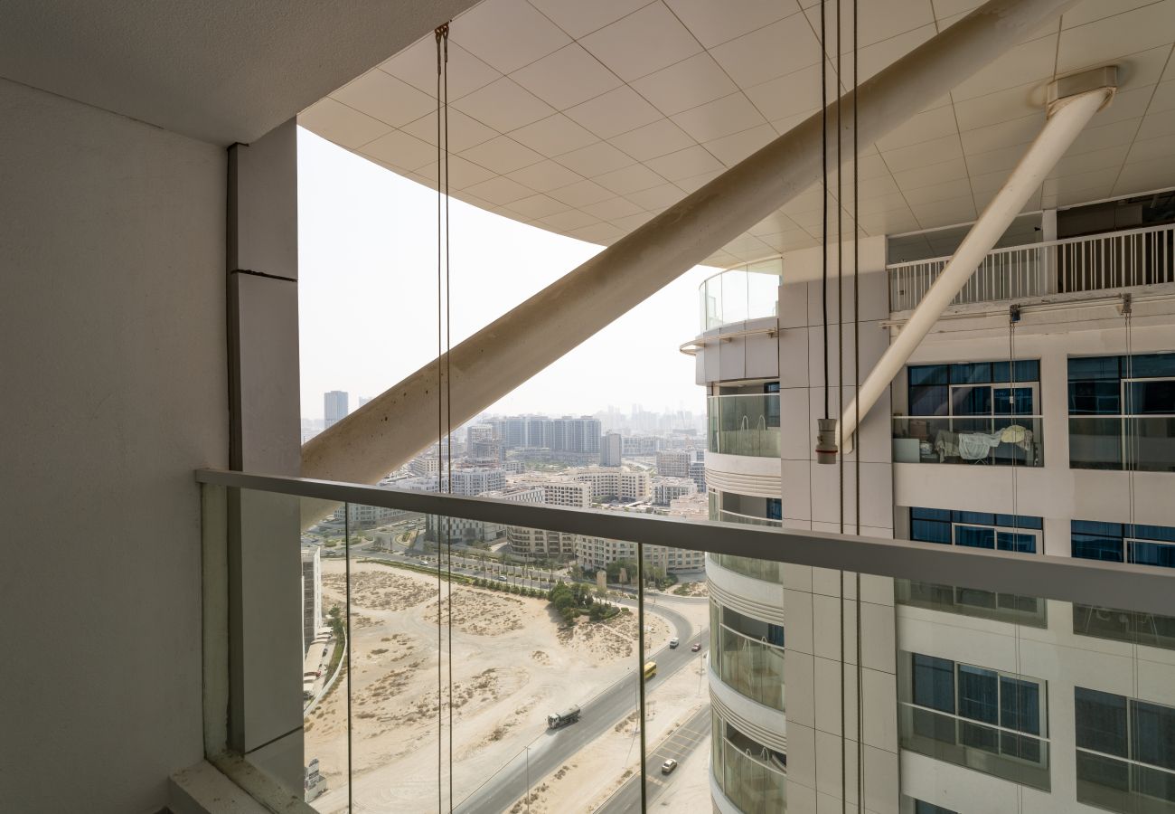 Apartment in Dubai - Opalz Elite 2BR Suite with Mini Pool