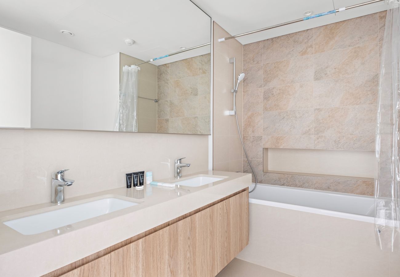 Apartment in Dubai - Prime Suite 2BR w Full Burj Khalifa View