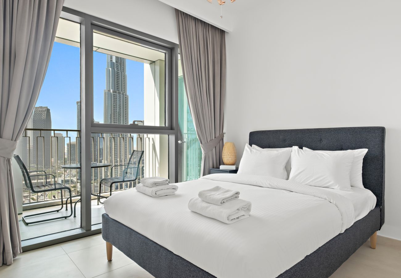 Apartment in Dubai - Prime Suite 2BR w Full Burj Khalifa View