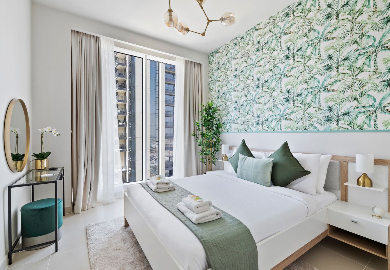 Apartment in Dubai - Lavish Escape 2BR w Sofa Bed|Sleeps 6| In Vida Cre