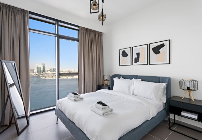 Apartment in Dubai - Majestic Elegance 2BR In Harbor Gate - Creek