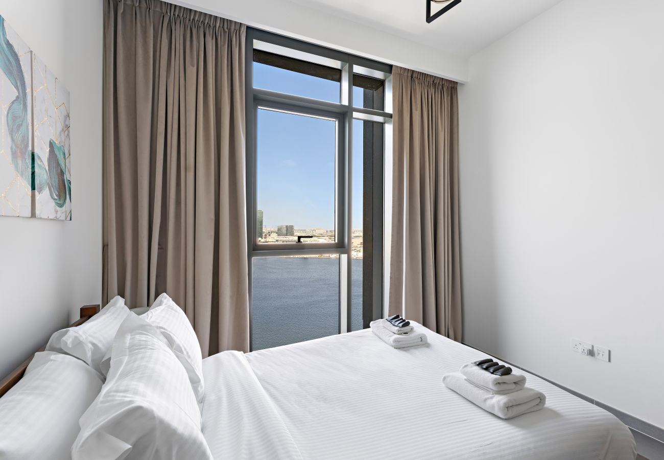 Apartment in Dubai - Majestic Elegance 2BR In Harbor Gate - Creek