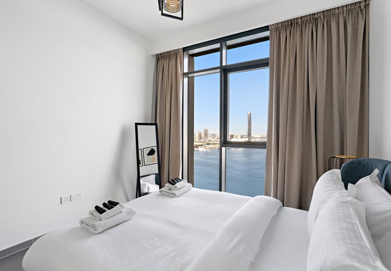 Apartment in Dubai - Majestic Elegance 2BR In Harbor Gate - Creek