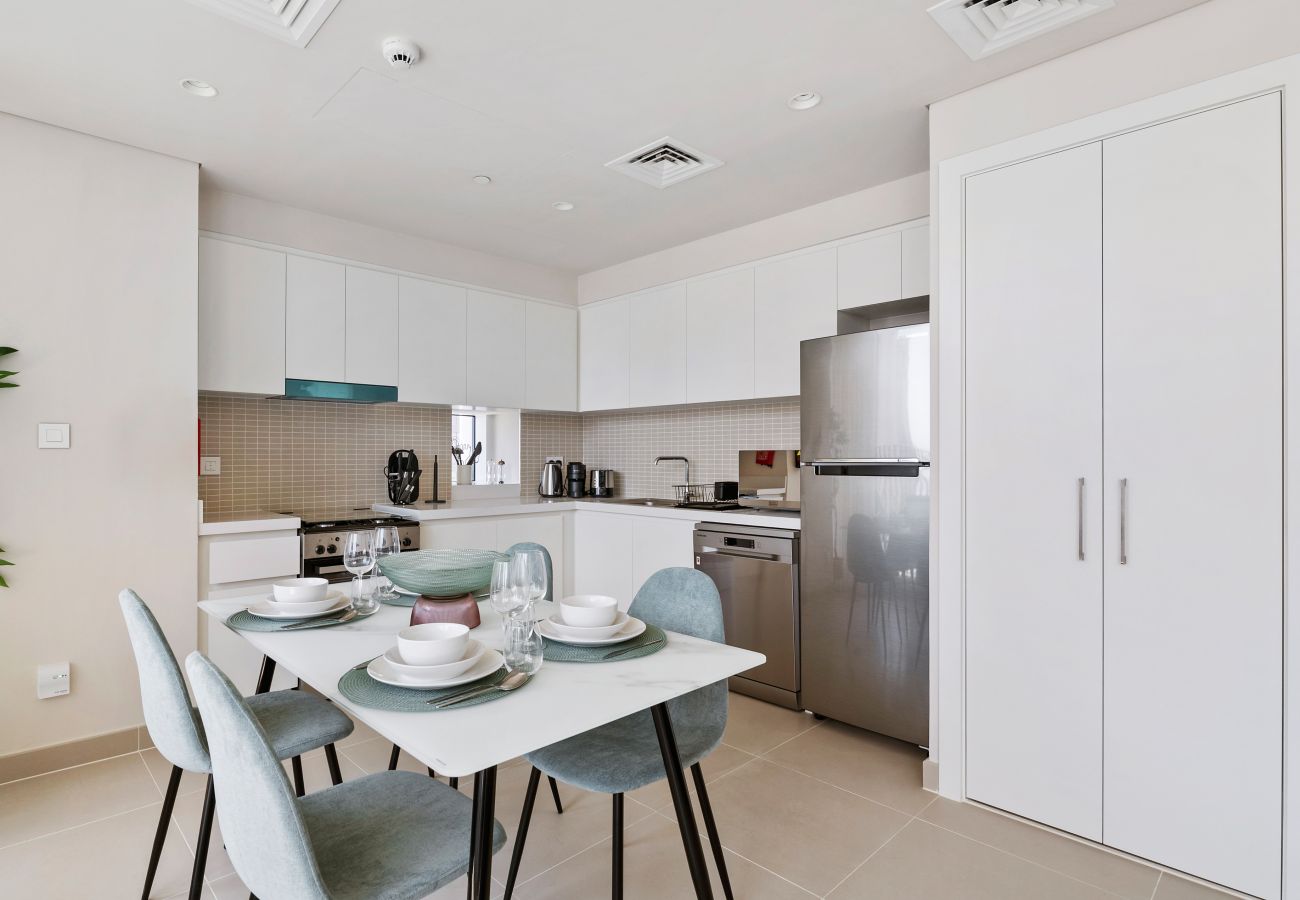 Apartment in Dubai - Majestic Elegance 2BR In Harbor Gate - Creek