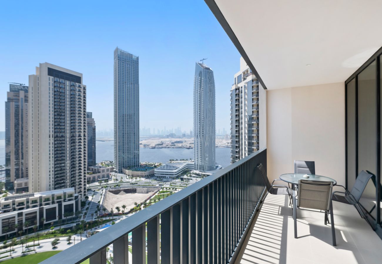 Apartment in Dubai - Majestic Elegance 2BR In Harbor Gate - Creek