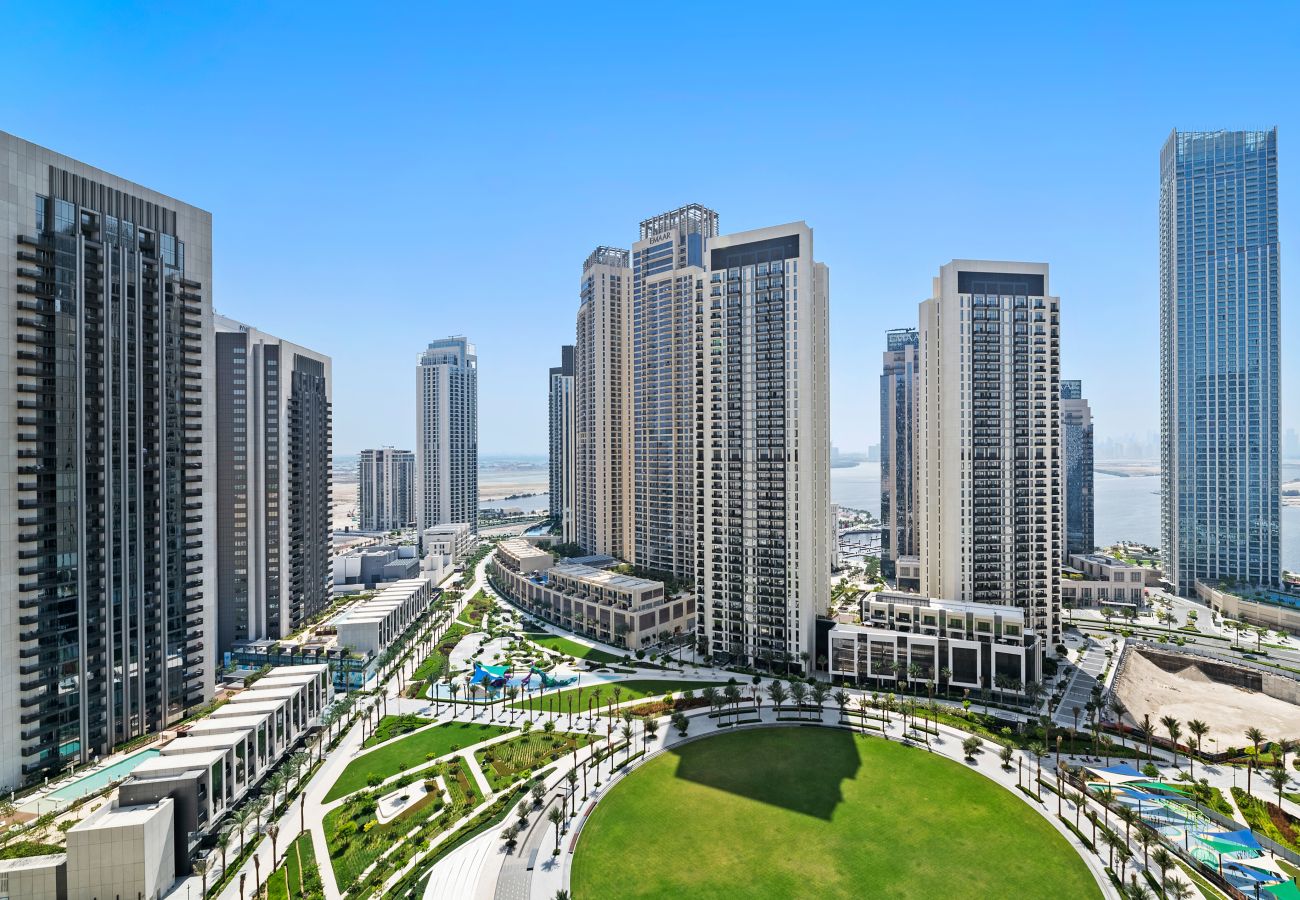Apartment in Dubai - Majestic Elegance 2BR In Harbor Gate - Creek