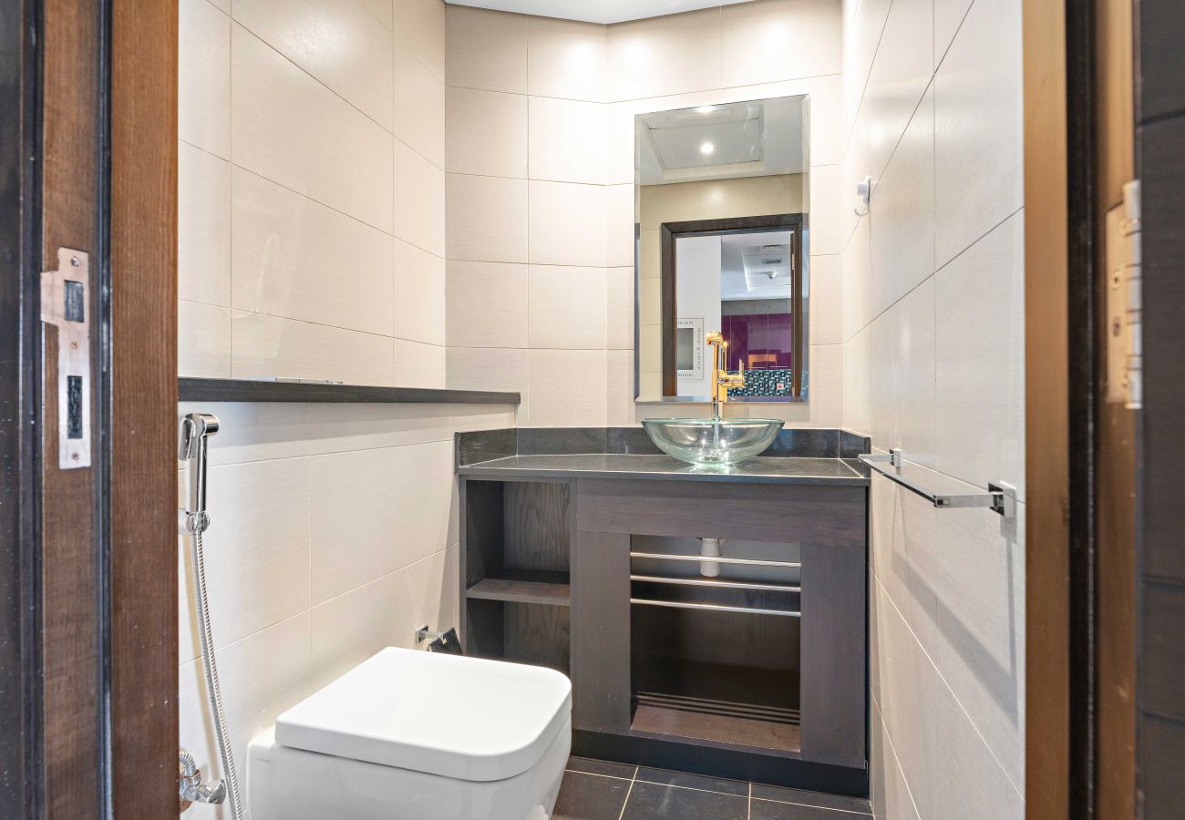 Apartment in Dubai - Skyline Luxury 1BR in Cayan-Dubai Marina-48