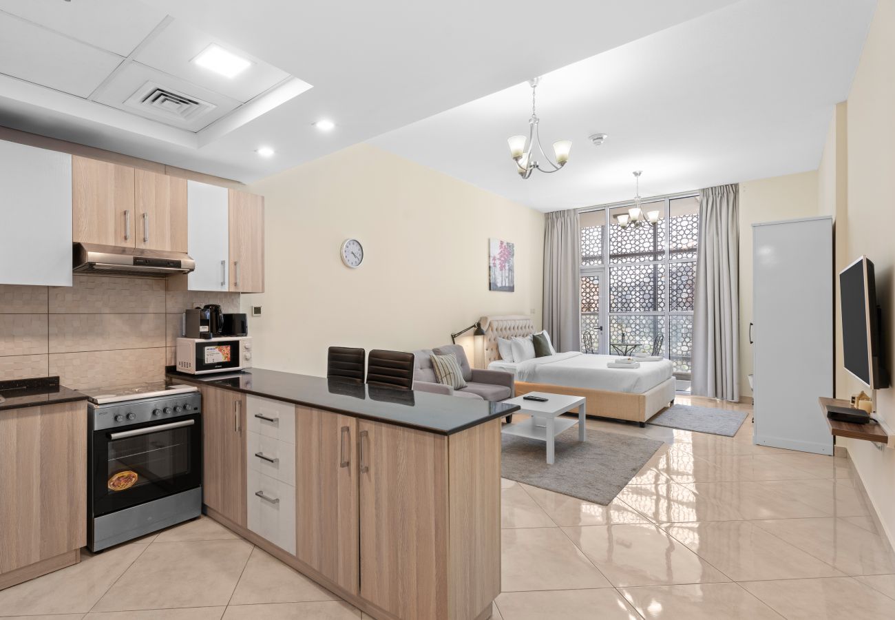 Studio in Dubai - Serene Studio Retreat in Chaimaa