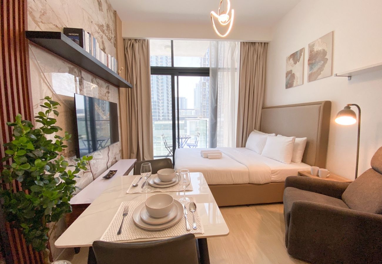 Studio in Dubai - Modern Cozy Studio in Azizi Riviera-10