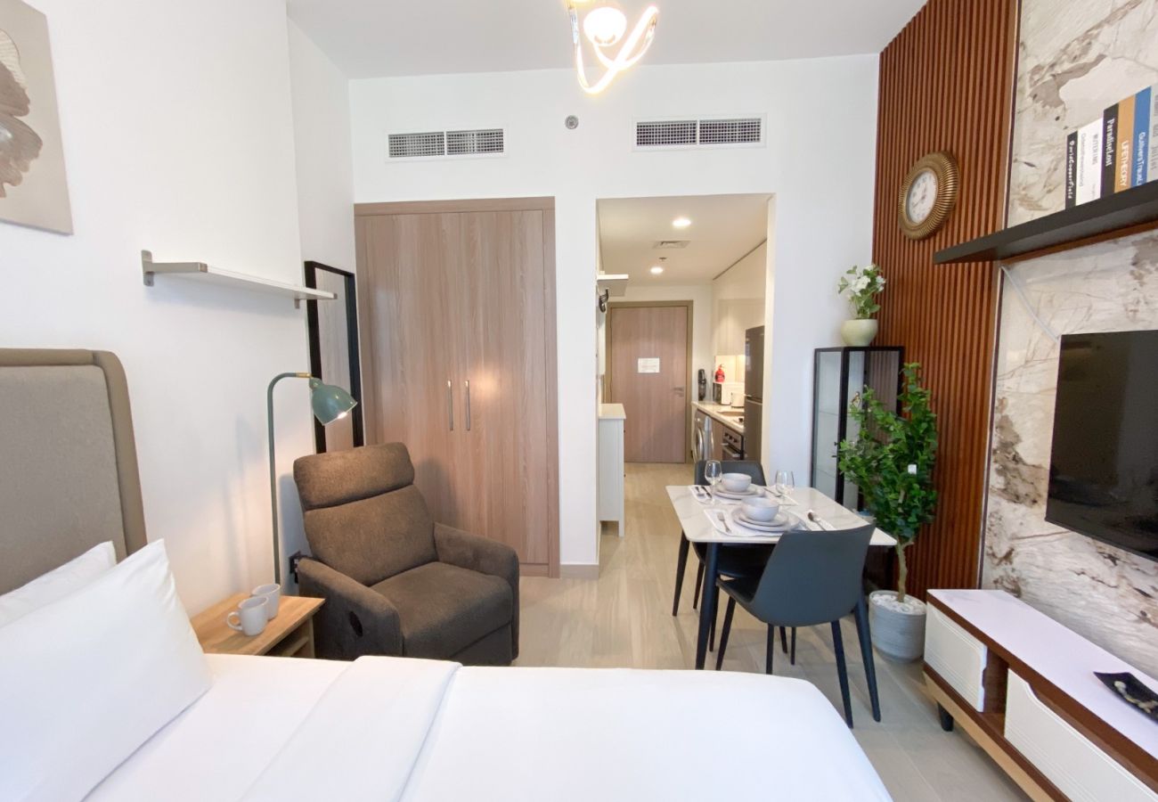 Studio in Dubai - Modern Cozy Studio in Azizi Riviera-10