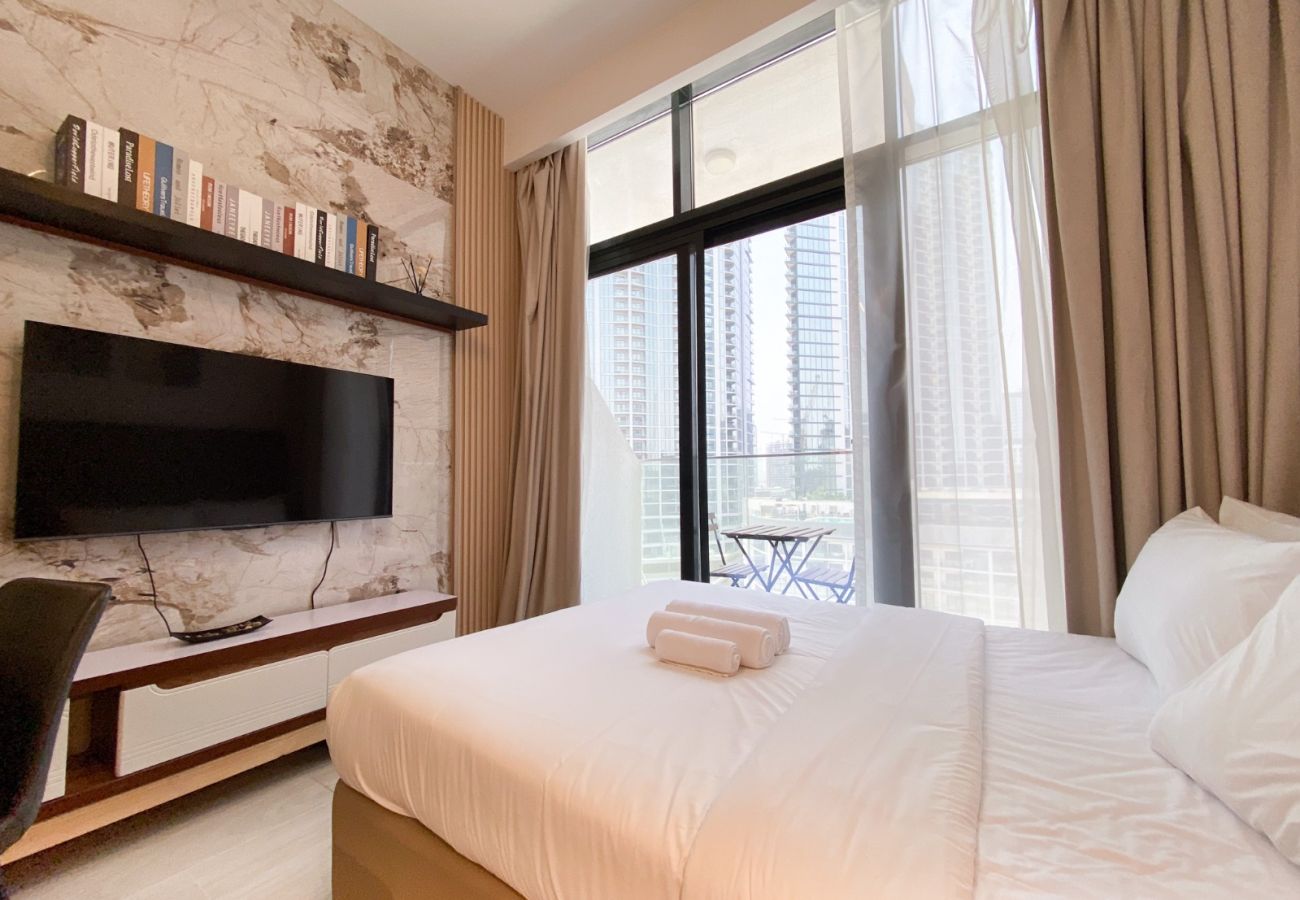 Studio in Dubai - Modern Cozy Studio in Azizi Riviera-10