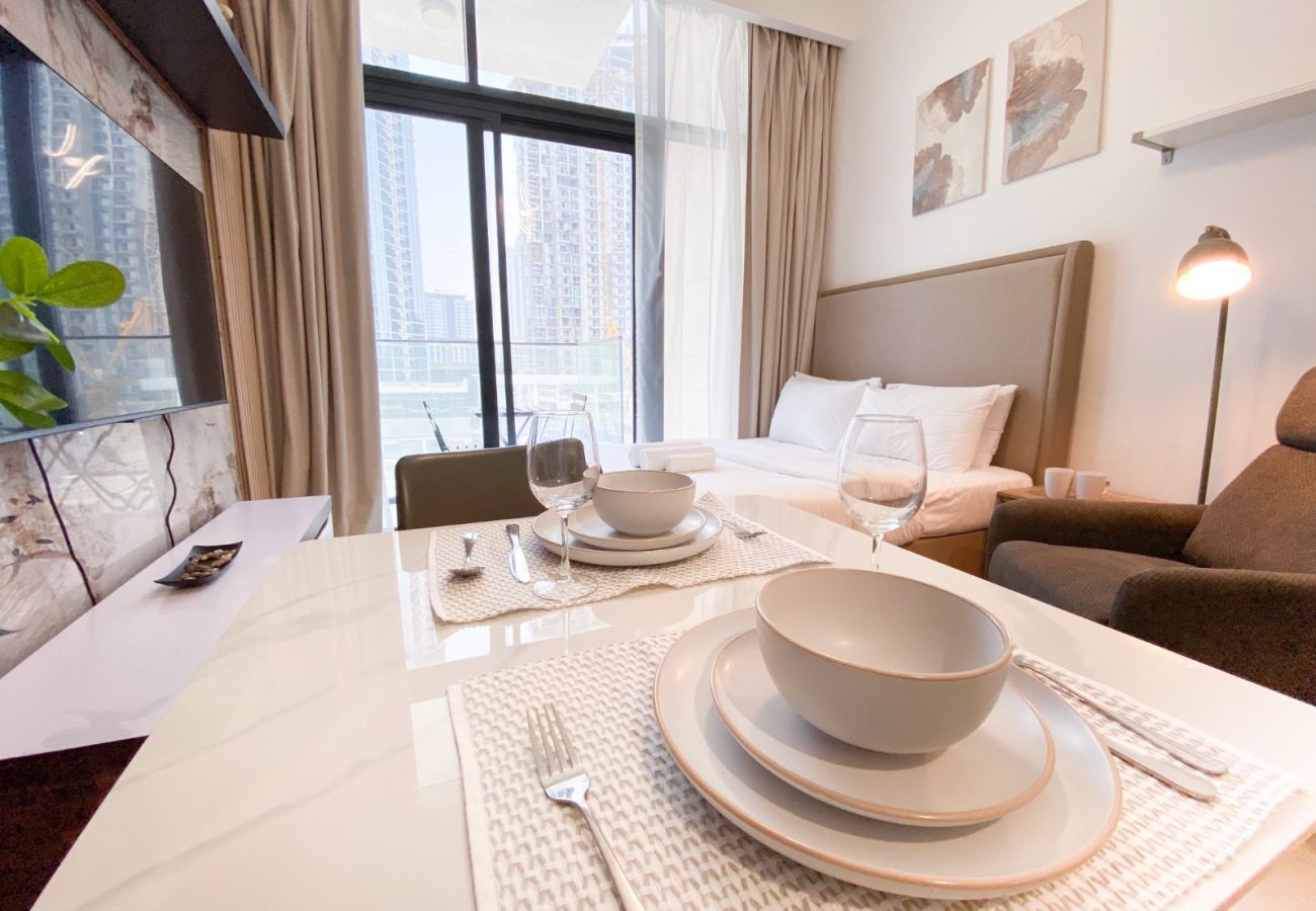 Studio in Dubai - Modern Cozy Studio in Azizi Riviera-10