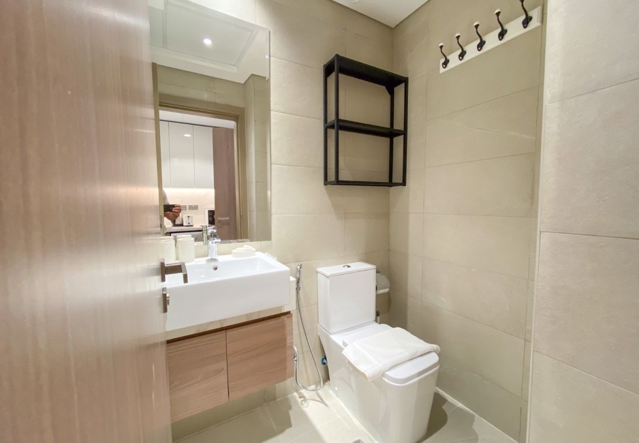 Studio in Dubai - Modern Cozy Studio in Azizi Riviera-10