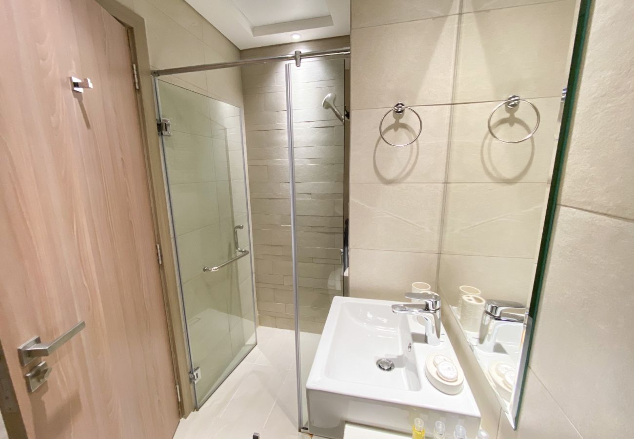 Studio in Dubai - Modern Cozy Studio in Azizi Riviera-10