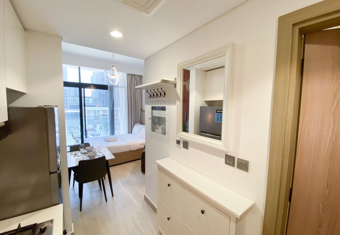 Studio in Dubai - Modern Cozy Studio in Azizi Riviera-10