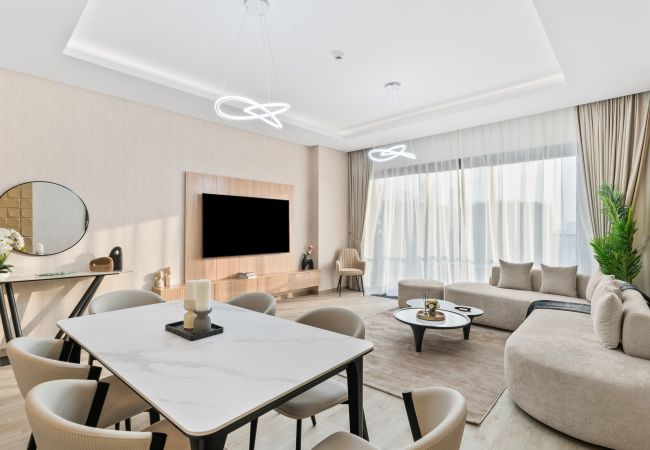 Apartment in Dubai - Modern Serenity 2BR Escape in Central Park