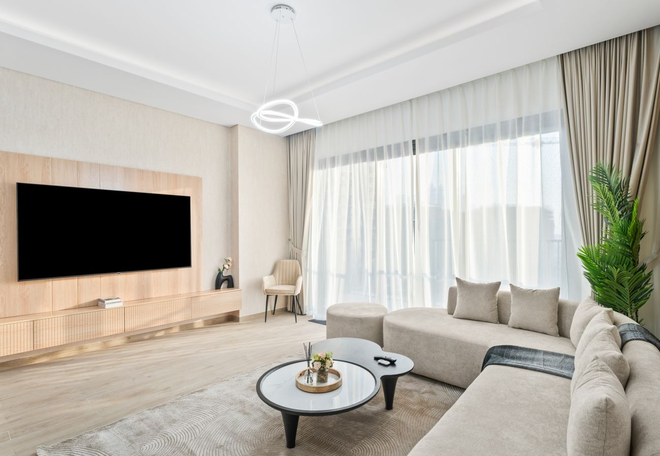 Apartment in Dubai - Modern Serenity 2BR Escape in Central Park