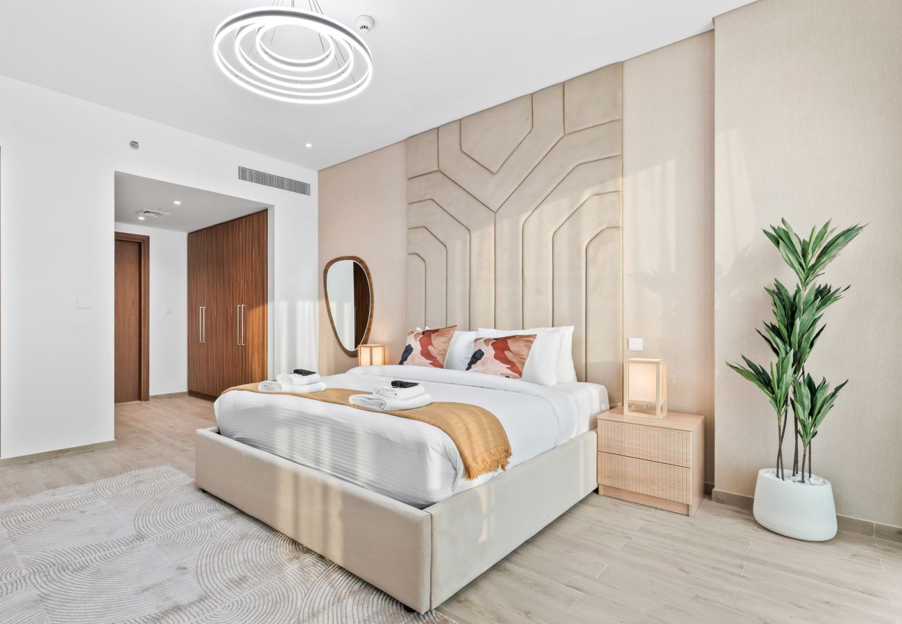 Apartment in Dubai - Modern Serenity 2BR Escape in Central Park