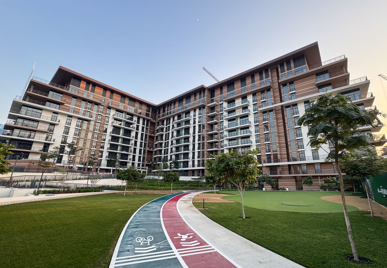 Apartment in Dubai - Modern Serenity 2BR Escape in Central Park