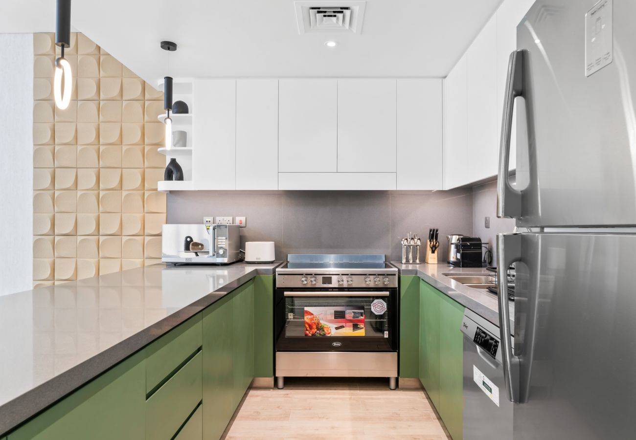 Apartment in Dubai - Modern Serenity 2BR Escape in Central Park