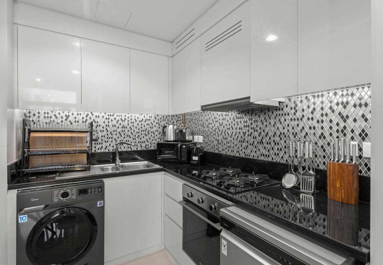 Apartment in Dubai - Urban Elegance 2BDR in Aykon City-Business Bay