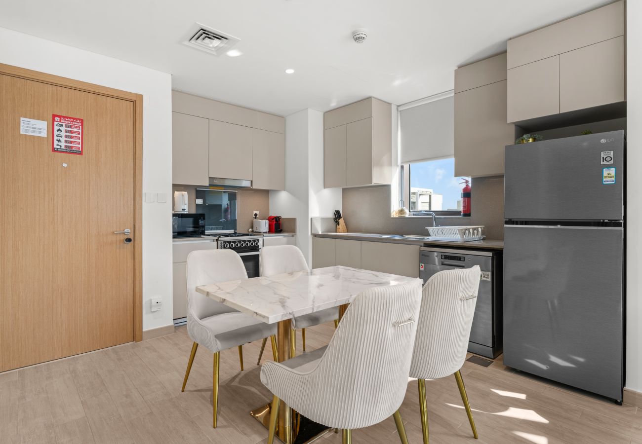 Apartment in Dubai - Chic Luxury 1BR+Sofabed |Sleeps 4| in Lotus 3