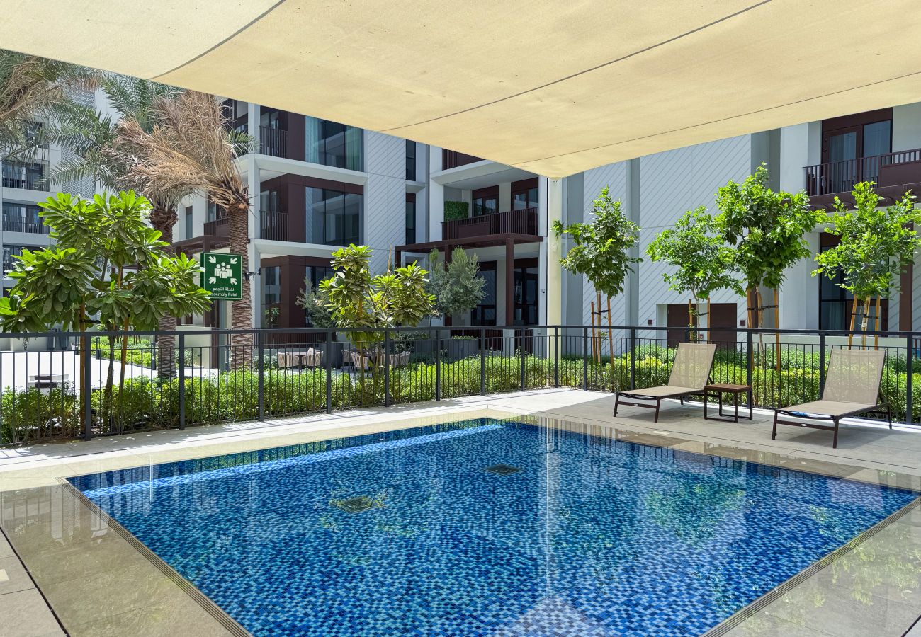 Apartment in Dubai - Chic Luxury 1BR+Sofabed |Sleeps 4| in Lotus 3