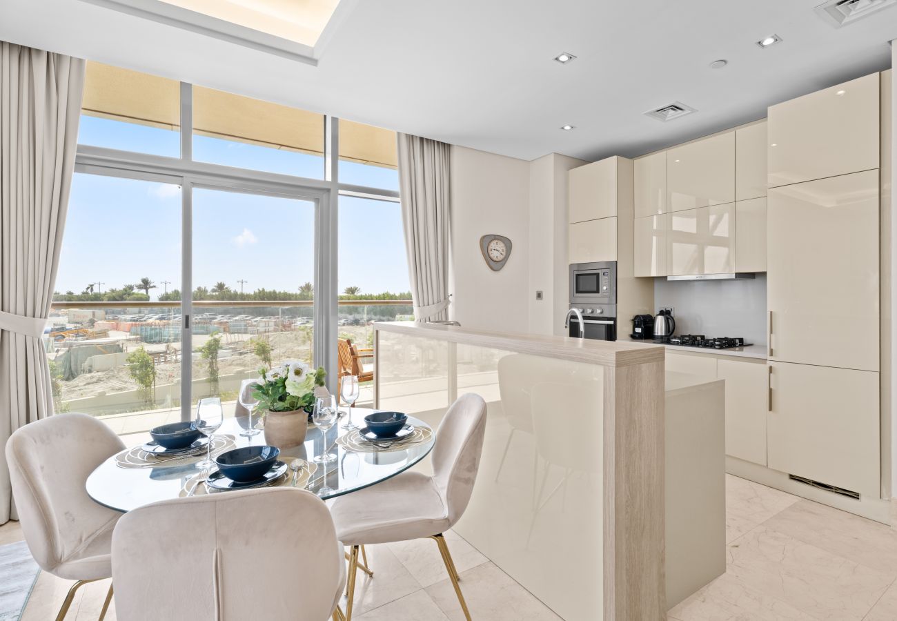 Apartment in Dubai - Luxe Escape 1BR w SofaBed|Sleeps 4| Marina View