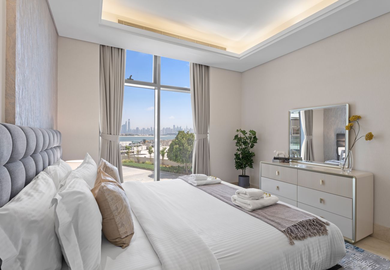 Apartment in Dubai - Luxe Escape 1BR w SofaBed|Sleeps 4| Marina View