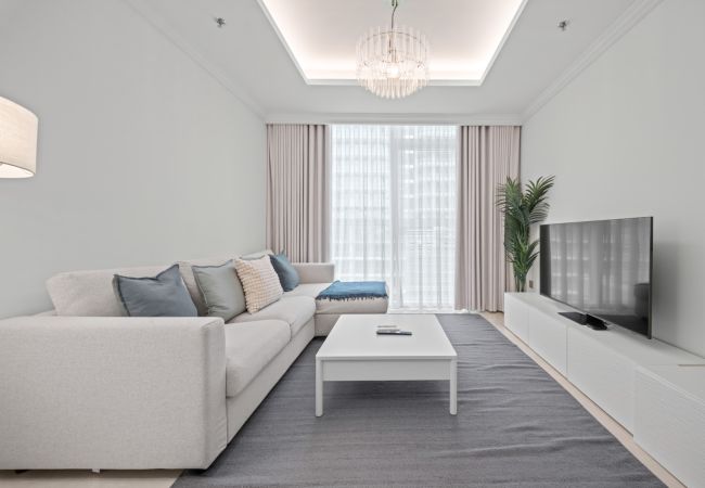 Apartment in Dubai - Sophisticated 1BR In Palace Beach Residences T2 