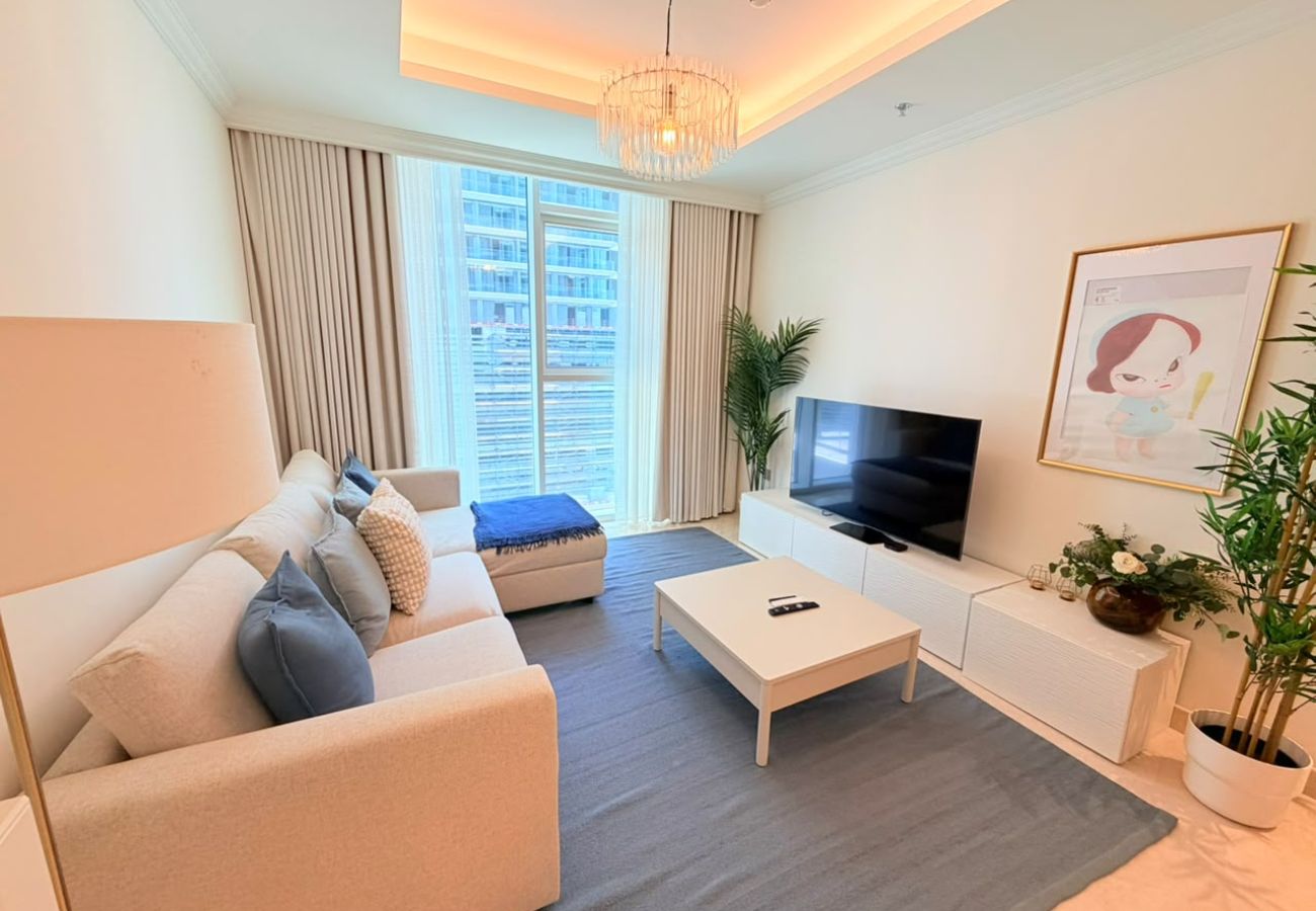 Apartment in Dubai - Sophisticated 1BR In Palace Beach Residences T2 
