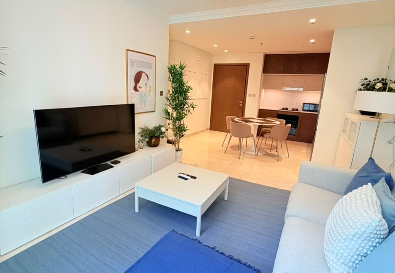 Apartment in Dubai - Sophisticated 1BR In Palace Beach Residences T2 
