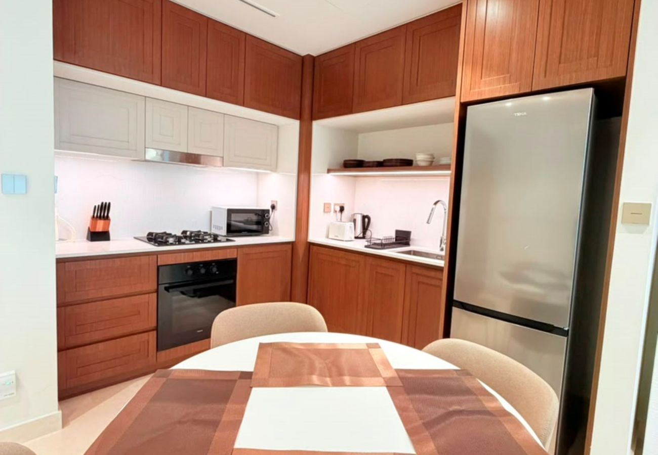 Apartment in Dubai - Sophisticated 1BR In Palace Beach Residences T2 