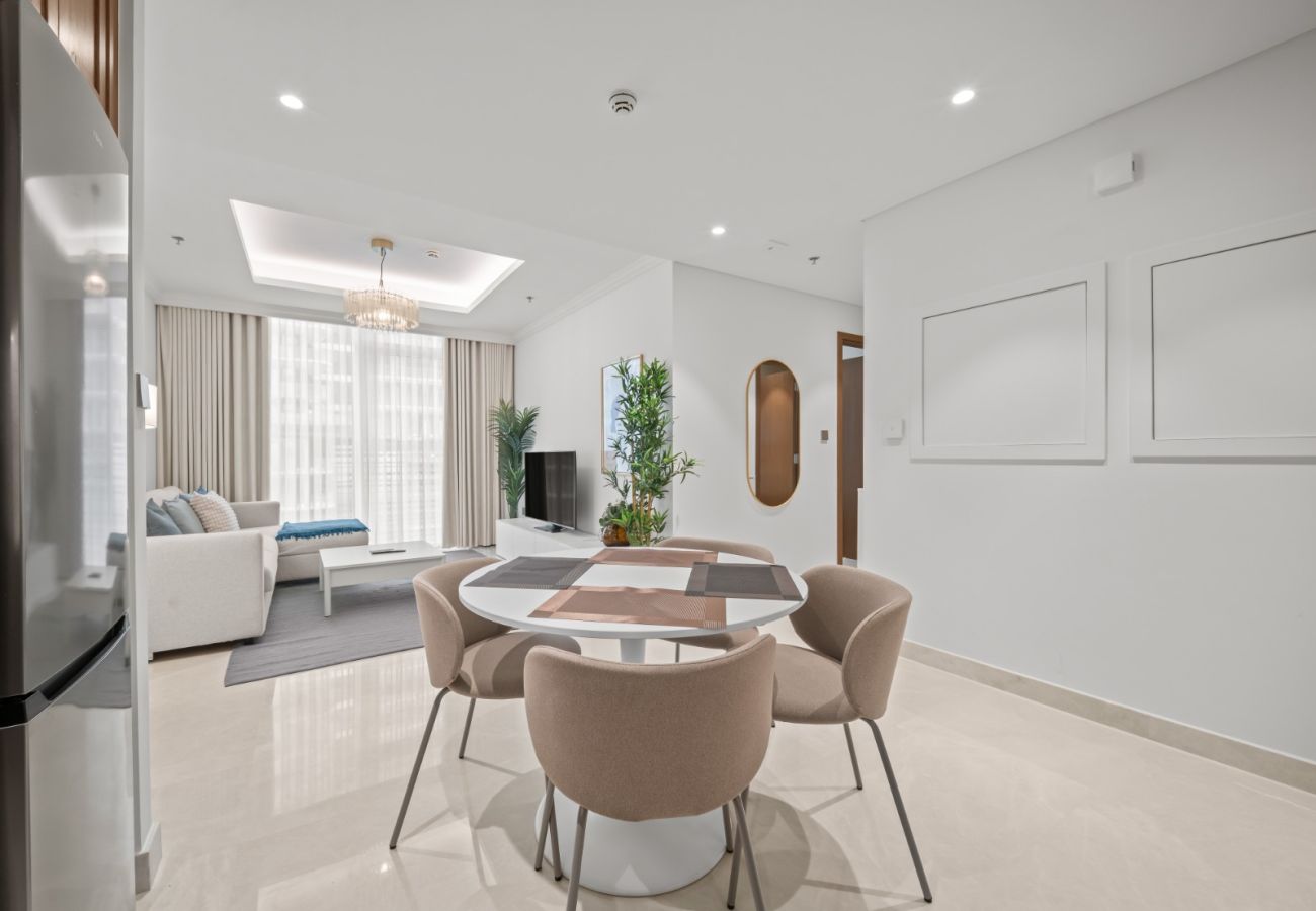 Apartment in Dubai - Sophisticated 1BR In Palace Beach Residences T2 
