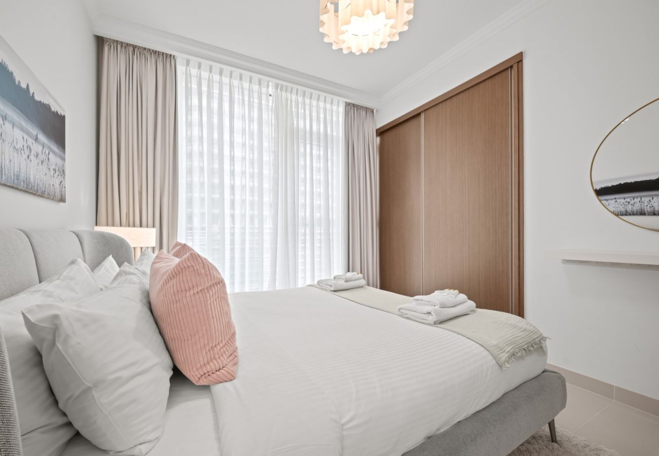 Apartment in Dubai - Sophisticated 1BR In Palace Beach Residences T2 