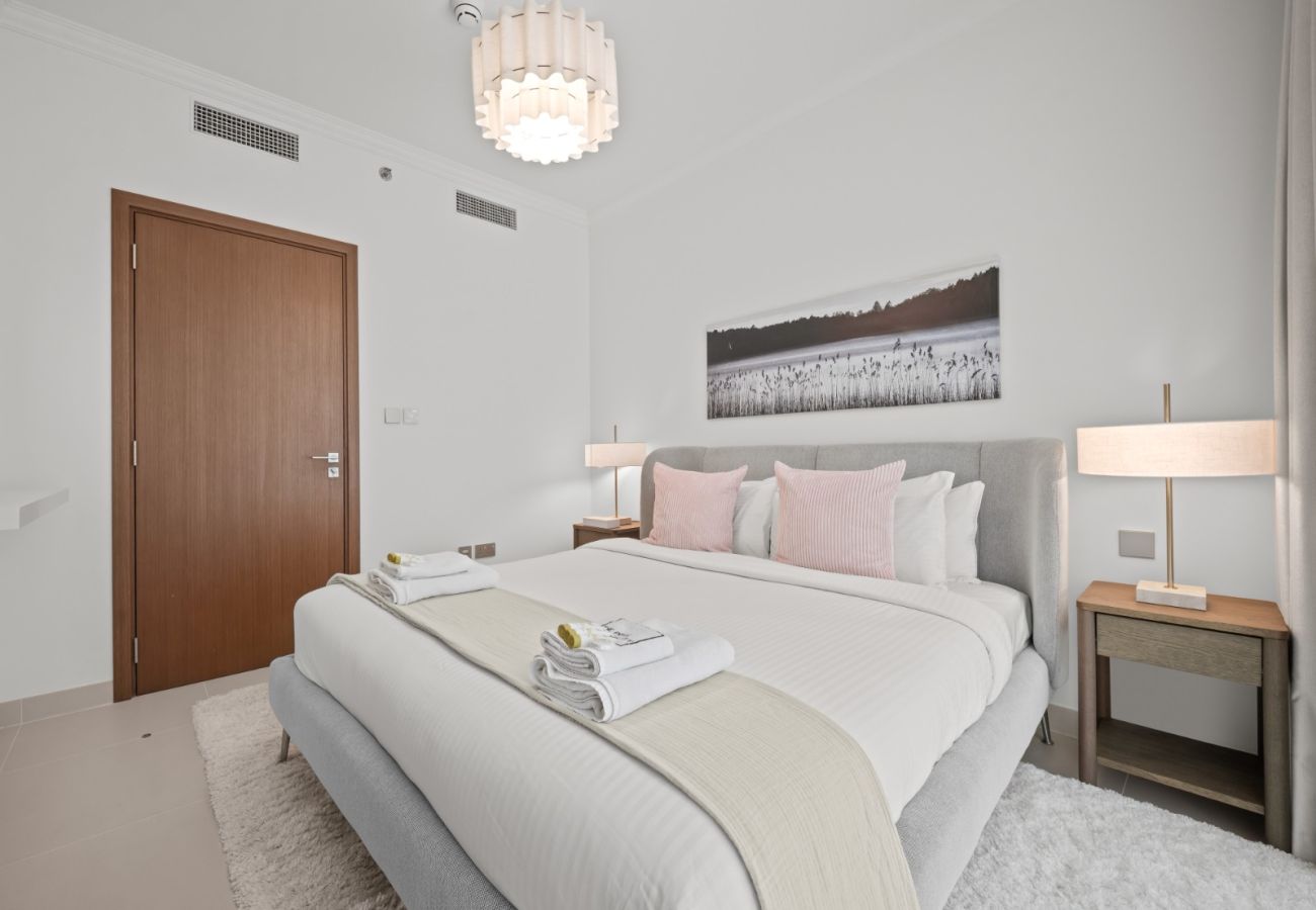 Apartment in Dubai - Sophisticated 1BR In Palace Beach Residences T2 
