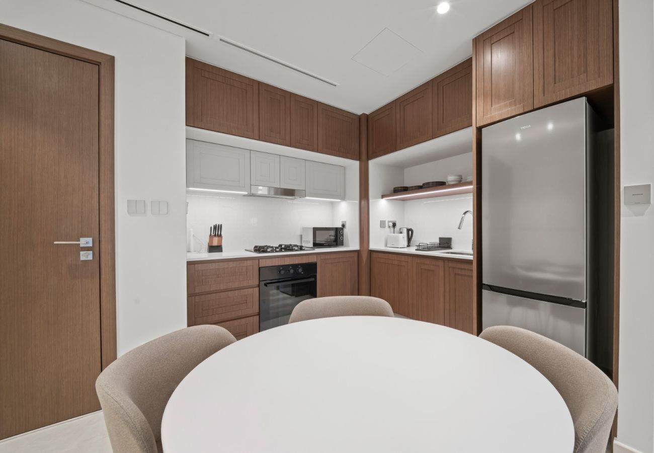 Apartment in Dubai - Sophisticated 1BR In Palace Beach Residences T2 