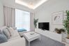 Apartment in Dubai - Sophisticated 1BR In Palace Beach Residences T2 