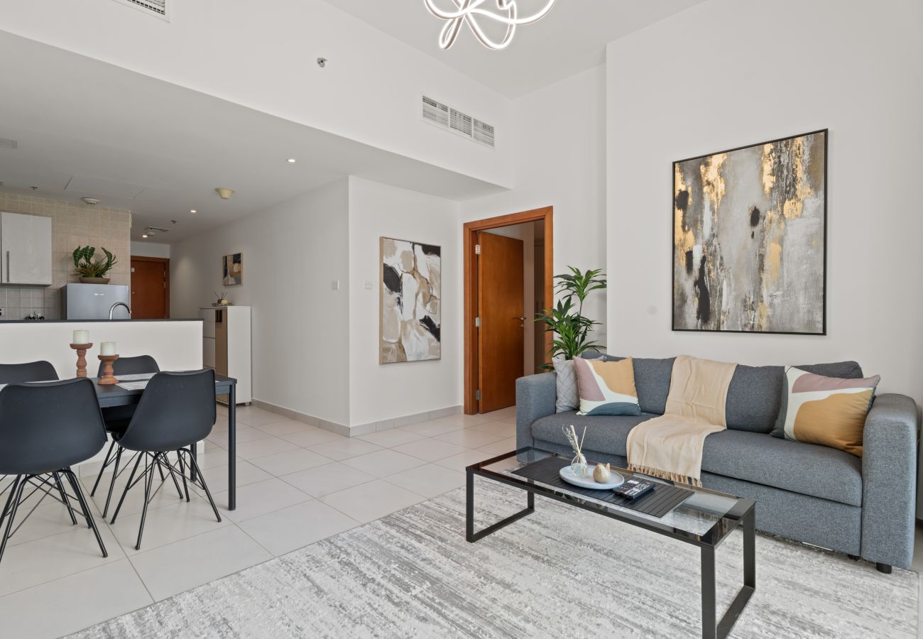 Apartment in Dubai - Radiant 1BR w Sofabed -Sleeps4- In Marina View