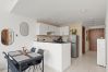 Apartment in Dubai - Radiant 1BR w Sofabed -Sleeps4- In Marina View