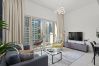 Apartment in Dubai - Radiant 1BR w Sofabed -Sleeps4- In Marina View