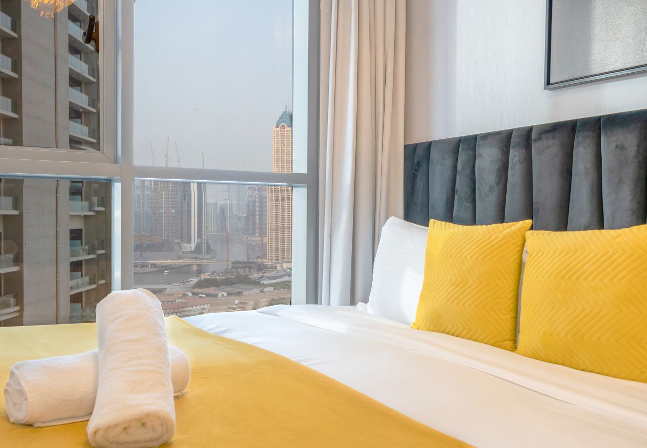 Apartment in Dubai - Contemporary Luxe 1BR in Aykon-Business Bay-07