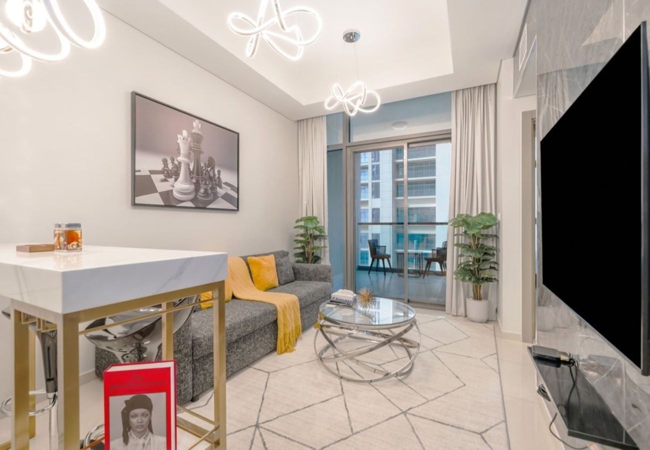 Apartment in Dubai - Contemporary Luxe 1BR in Aykon-Business Bay-07