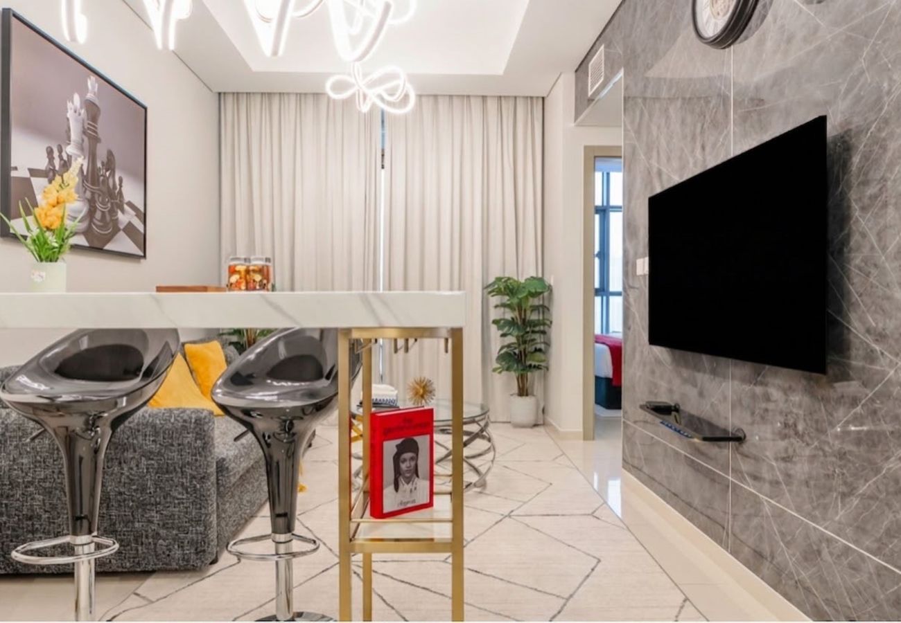 Apartment in Dubai - Contemporary Luxe 1BR in Aykon-Business Bay-07