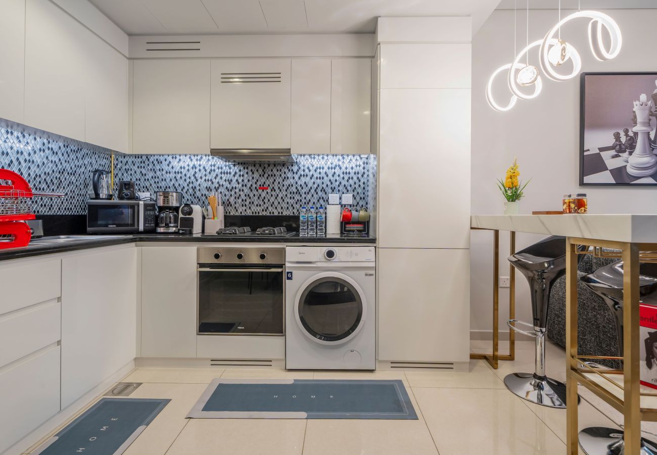 Apartment in Dubai - Contemporary Luxe 2BR in Aykon-Business Bay-07