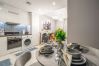Apartment in Dubai - Contemporary Luxe 2BR in Aykon-Business Bay-07